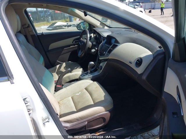 Chevrolet Cruze Diesel 2014 1G1P75SZ4E7259892 Image 5
