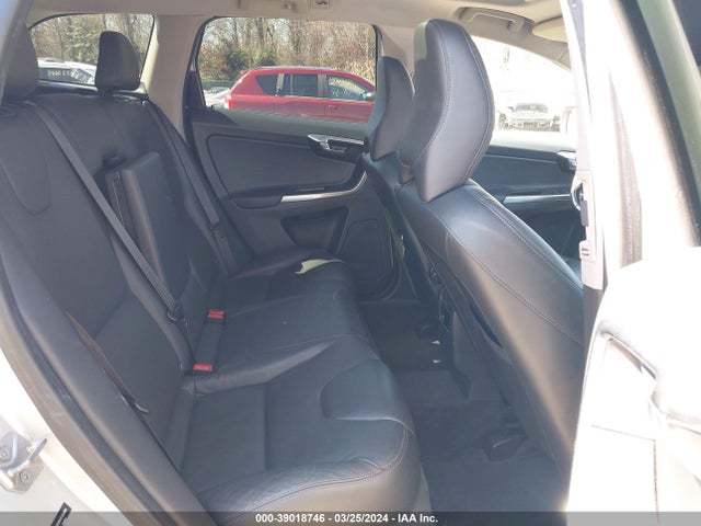 YV4612RK2F2628885 Volvo Xc60 T5/t5 Premier
