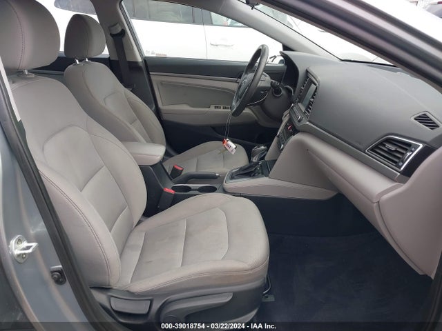 Hyundai ELANTRA SE 2017 5NPD84LF3HH012319 Image 5