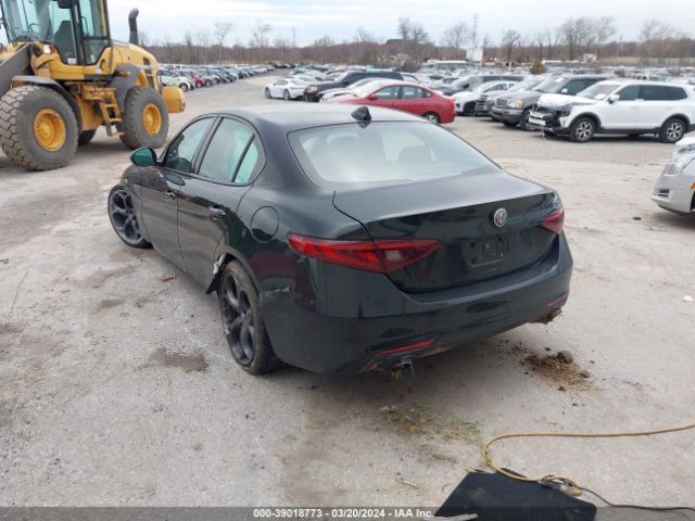 ZARFAMAN0K7605371 Alfa Romeo Giulia Rwd