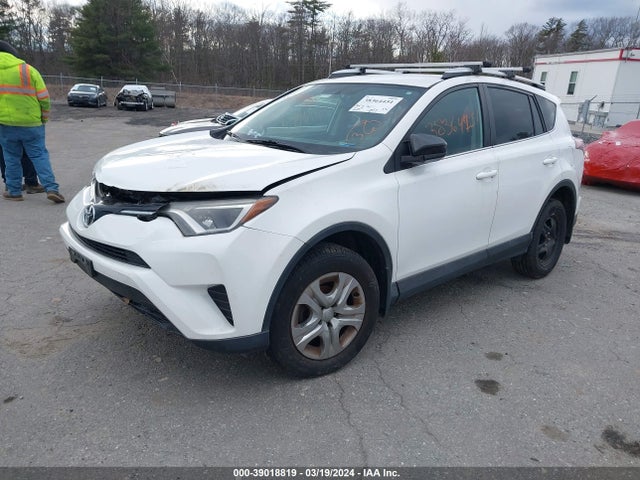 Toyota RAV4 LE 2016 2T3BFREV1GW490809 Image 2