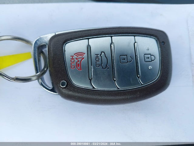 Hyundai Elantra Value Edition 2018 5NPD84LFXJH362830 Image 11