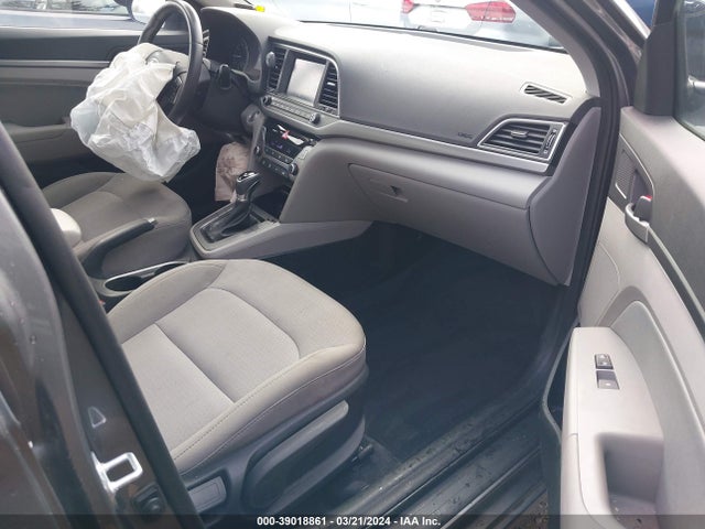 Hyundai Elantra Value Edition 2018 5NPD84LFXJH362830 Image 5