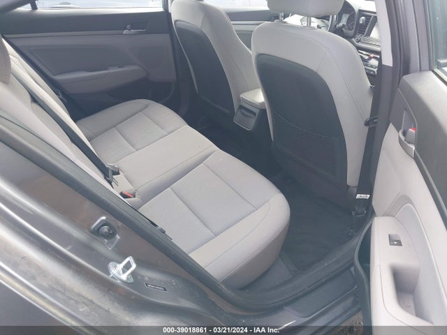 Hyundai Elantra Value Edition 2018 5NPD84LFXJH362830 Image 8