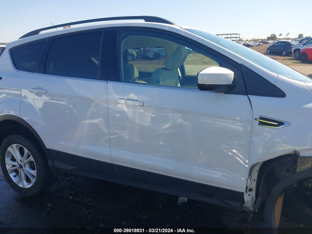 Ford ESCAPE SE 2018 1FMCU0GD9JUA35698 Image 14