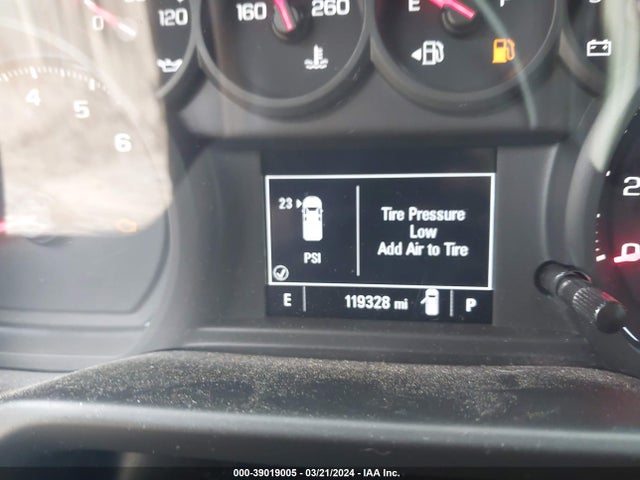 Chevrolet Silverado 1500 Custom 2019 3GCPWBEH1KG227509 Image 16