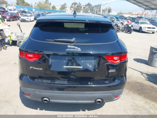 SADCJ2FX1JA272079 Jaguar F-pace 25t Premium