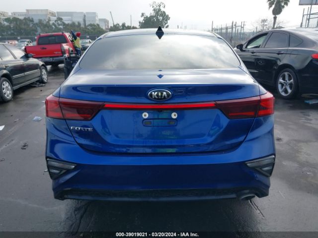 3KPF24ADXLE257823 KIA Forte Lxs