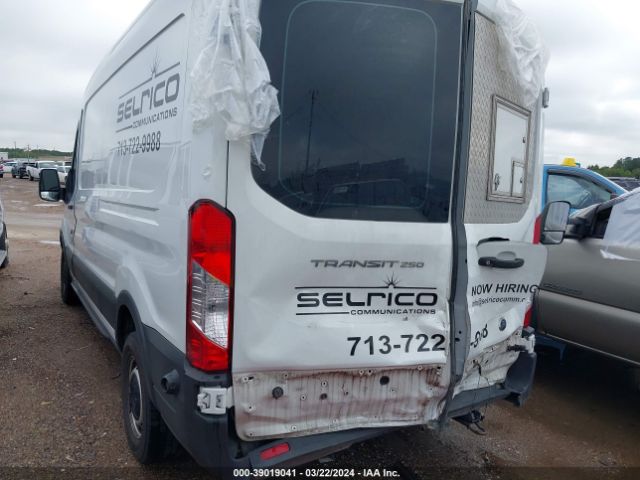 1FTYR2CM6KKB07922 Ford Transit-250