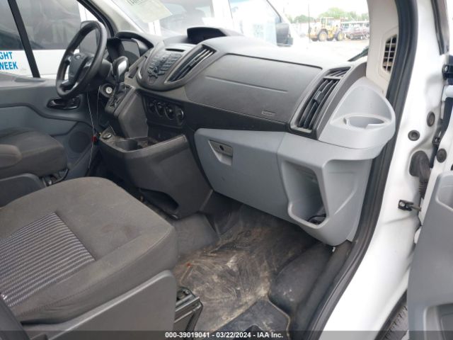 1FTYR2CM6KKB07922 Ford Transit-250