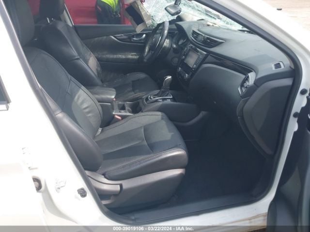 JN1BJ1CR4HW120076 Nissan Rogue Sport Sl