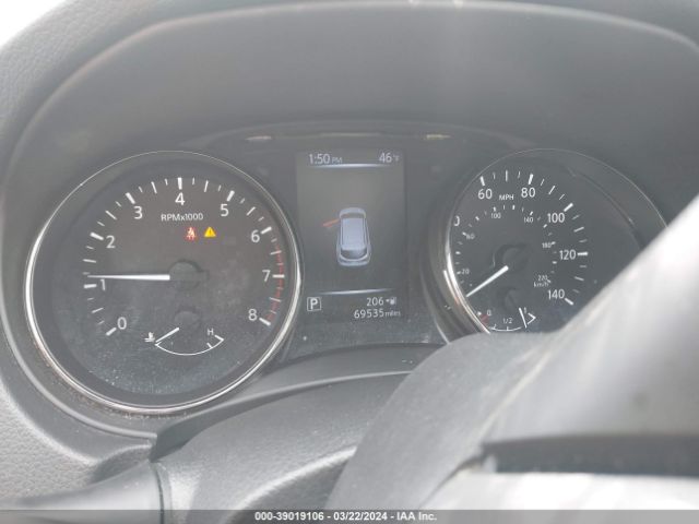 JN1BJ1CR4HW120076 Nissan Rogue Sport Sl