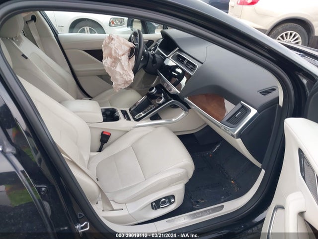 2019 JAGUAR I-PACE SADHD2S15K1F61582 Photo 4