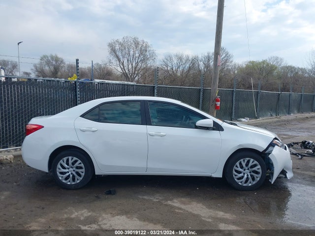 Toyota COROLLA LE 2017 5YFBURHE8HP715109 Image 13