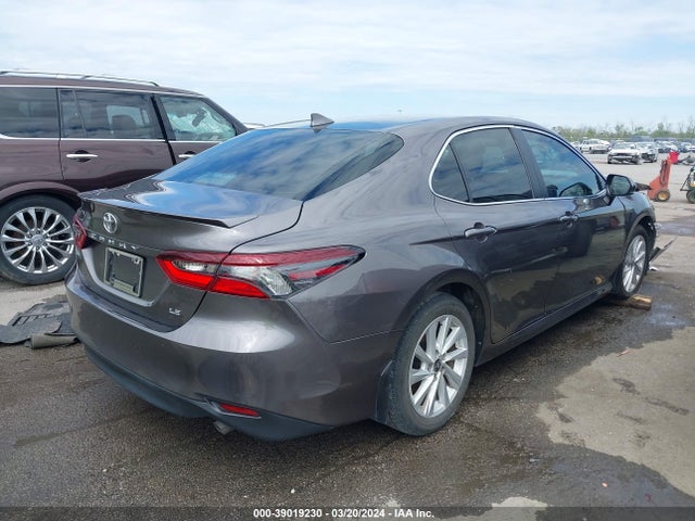 Toyota CAMRY LE 2022 4T1C11AK8NU688874 Image 4