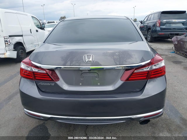 Honda ACCORD LX 2017 1HGCR2F35HA149589 Image 16