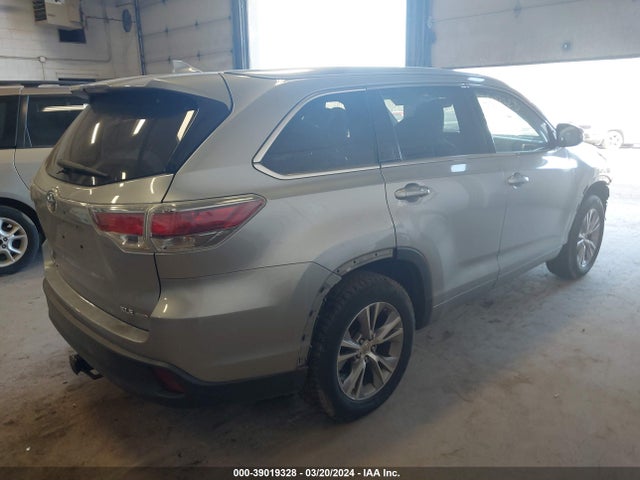 Toyota Highlander Xle V6 2015 5TDJKRFH3FS118453 Image 4