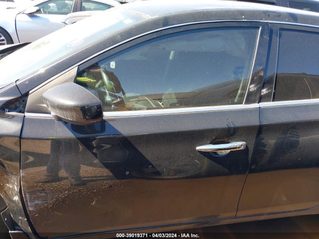 Nissan SENTRA S 2018 3N1AB7AP2JY260185 Image 13