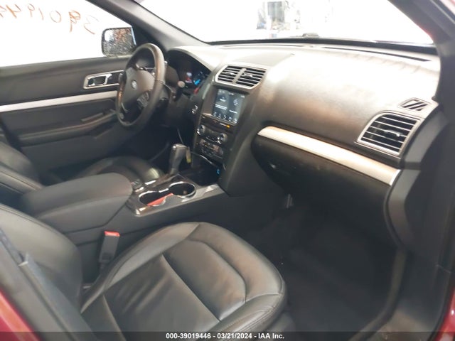 Ford EXPLORER XLT 2017 1FM5K8D85HGE11858 Image 5