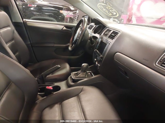 3VWDB7AJ0HM396402 Volkswagen Jetta 1.4t Se
