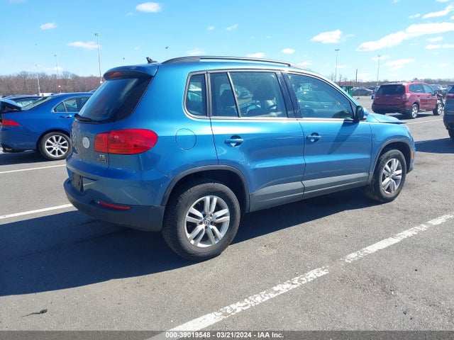 WVGBV7AX4HK026126 Volkswagen Tiguan 2.0t/2.0t S