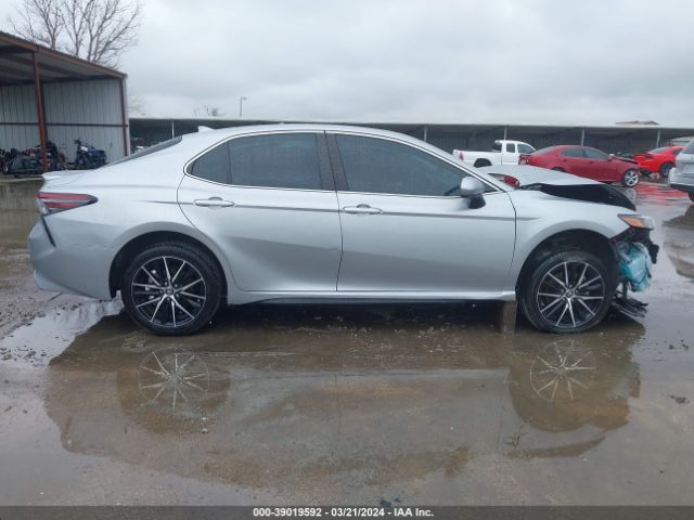 4T1G11AK2MU440457 Toyota CAMRY SE