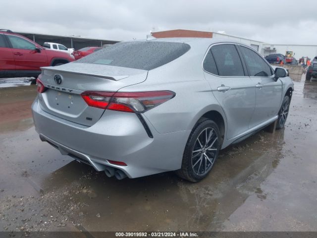 4T1G11AK2MU440457 Toyota CAMRY SE