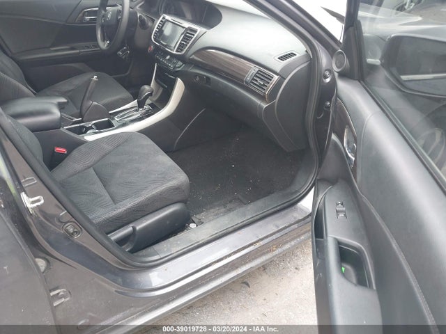 Honda ACCORD EX 2017 1HGCR2F73HA157628 Image 5