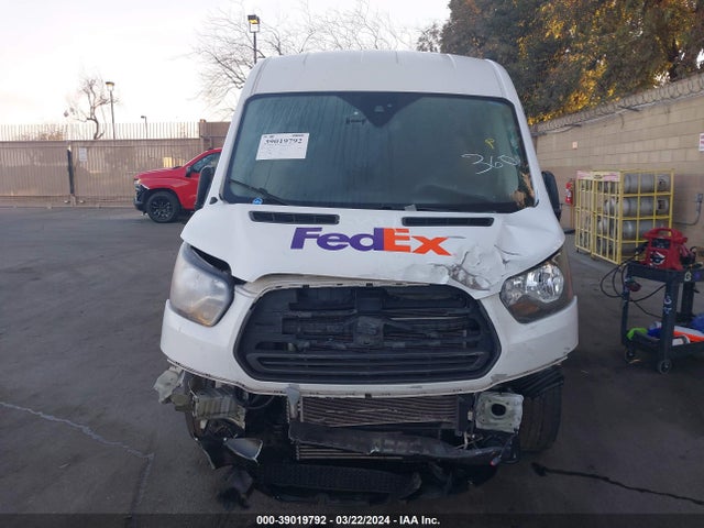 Ford Transit-250 2018 1FTYR2CG3JKA23050 Image 13