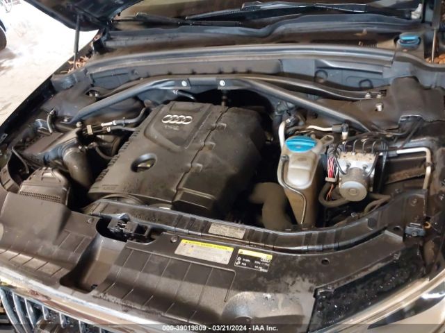 WA1LFAFP9EA116668 Audi Q5 2.0t Premium