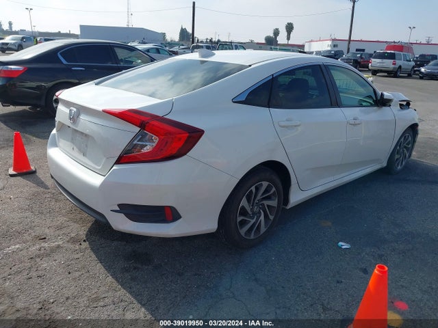 Honda CIVIC EX 2018 2HGFC2F76JH562078 Image 4
