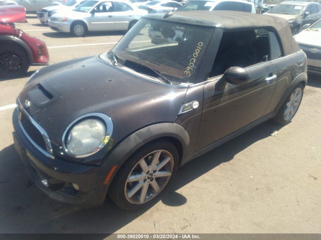 2013 MINI CONVERTIBLE WMWZP3C50DT705684 Photo 1
