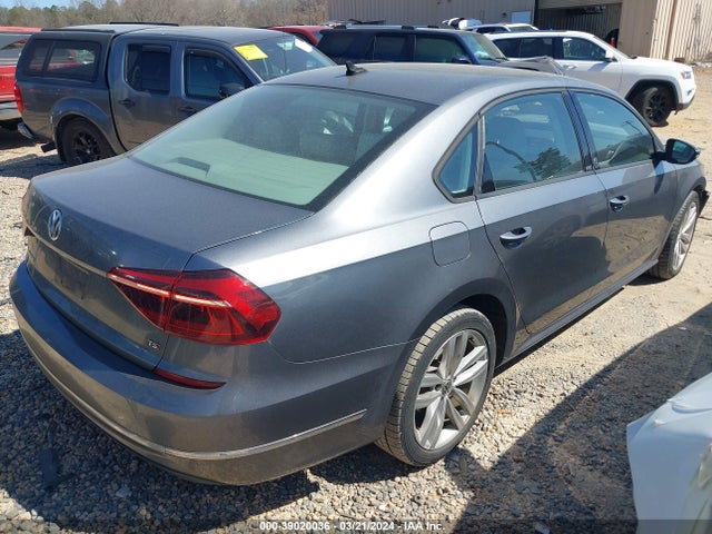 1VWLA7A30KC013888 Volkswagen Passat 2.0t Wolfsburg Edition