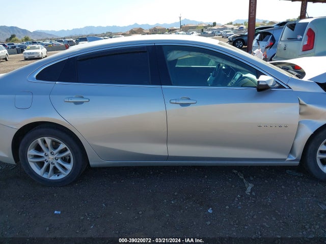 Chevrolet MALIBU LT 2018 1G1ZD5STXJF180983 Image 13