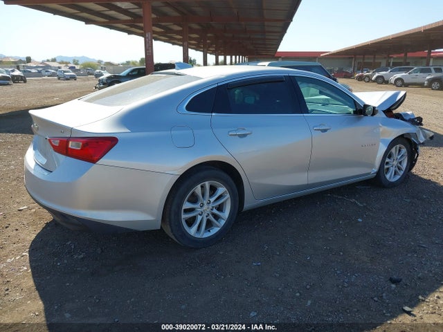 Chevrolet MALIBU LT 2018 1G1ZD5STXJF180983 Image 4