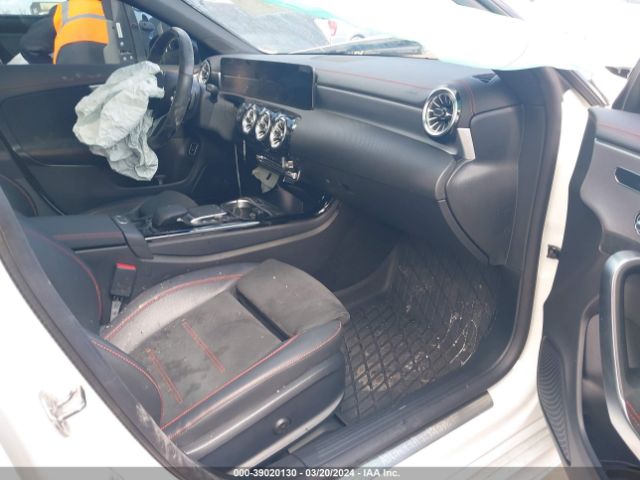 W1K5J4HB7NN286123 Mercedes-Benz Cla 250 Coupe 4matic