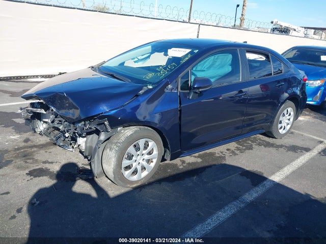 Toyota COROLLA LE 2022 5YFEPMAE0NP322119 Image 2