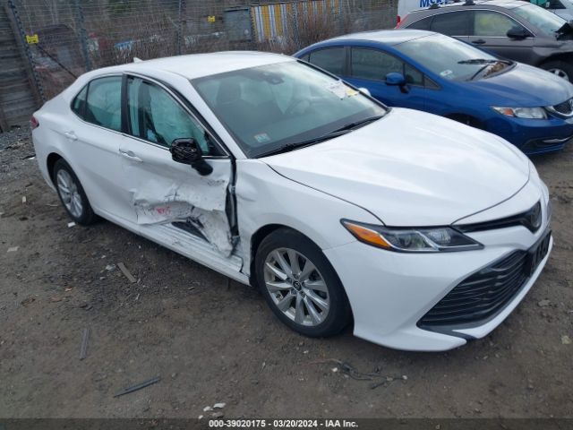 Auction sale of the 2019 Toyota Camry Le, vin: 4T1B11HK5KU257244, lot number: 39020175