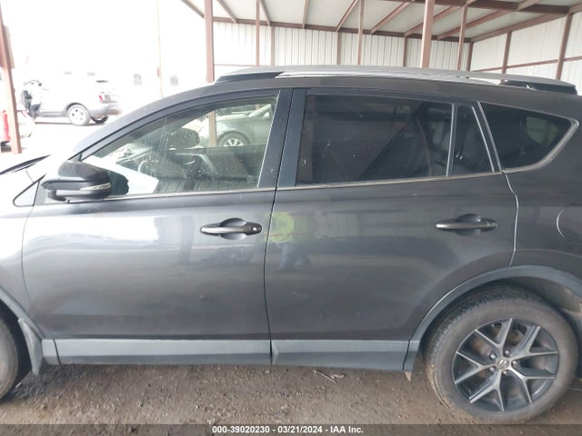 Toyota RAV4 SE 2017 JTMJFREV3HD212309 Image 14