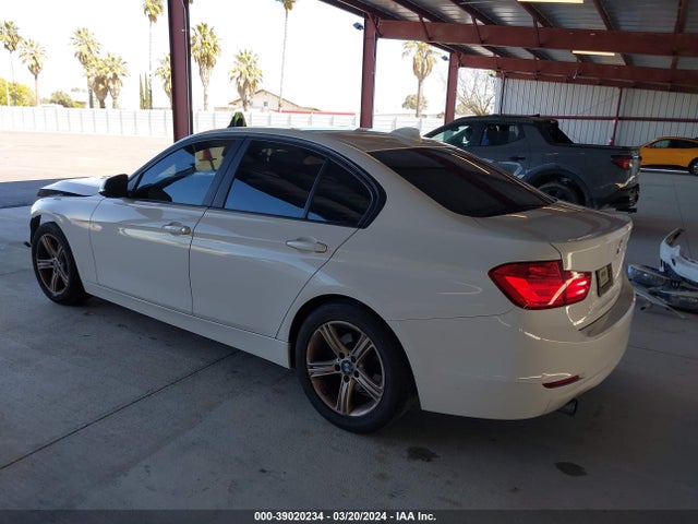BMW 320i 2014 WBA3B1C52EK131928 Image 3