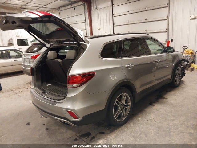 Hyundai Santa Fe Se Ultimate 2018 KM8SRDHF4JU294944 Image 4