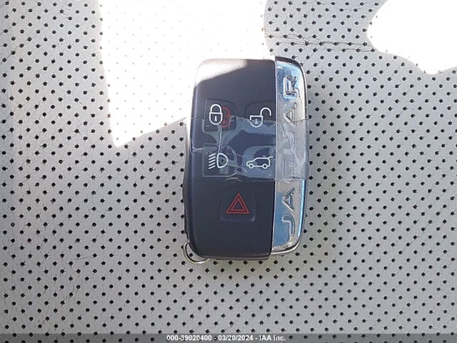 2017 JAGUAR F-PACE SADCK2BV3HA065480 Photo 10