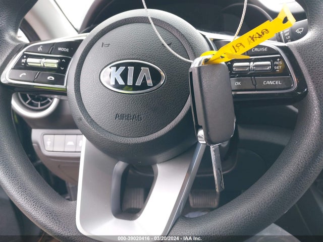 KIA Forte Lxs 2019 3KPF24AD4KE135117 Image 11