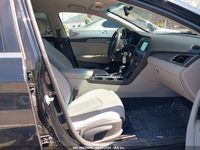 Hyundai SONATA SE 2017 5NPE24AF0HH550517 Image 5