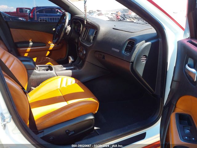 2C3CDXEJ3FH832033 Dodge Charger Srt 392