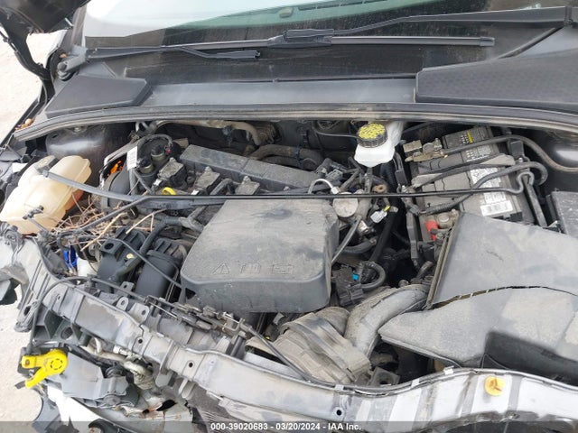 Ford FOCUS S 2018 1FADP3E27JL244064 Image 10