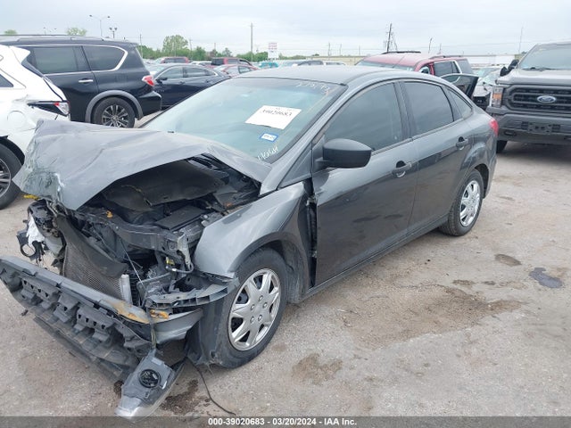 Ford FOCUS S 2018 1FADP3E27JL244064 Image 2