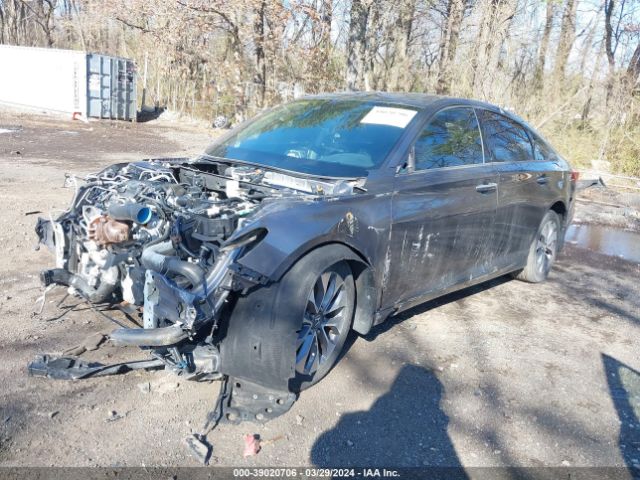 1HGCV2F98JA006061 Honda Accord Touring 2.0t