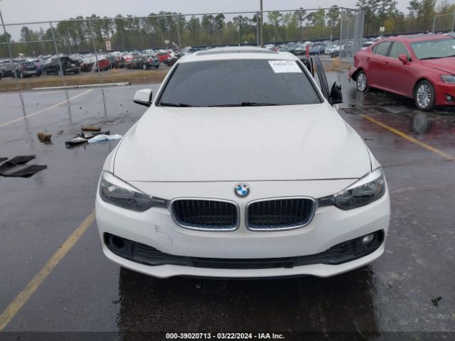 WBA8A9C51GK618242 BMW 320i