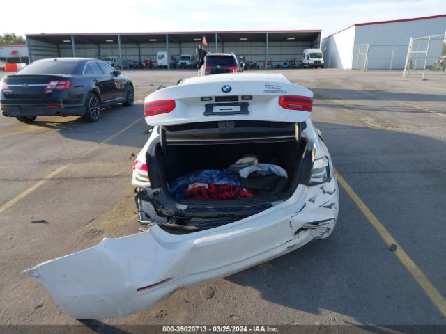 WBA8A9C51GK618242 BMW 320i
